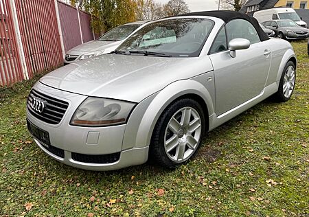 Audi TT Coupe/Roadster 1.8 T Cabrio Automatik TOP