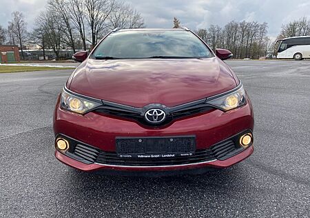 Toyota Auris Touring Sports Team D-NAVI-KAMERA-TEMPOMAT