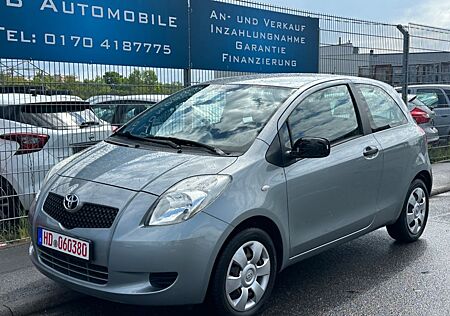 Toyota Yaris 1,3-l-VVT-i Sol