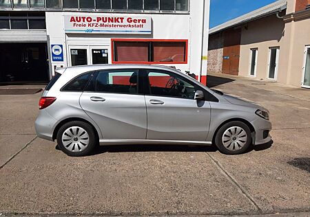 Mercedes-Benz B 180 NAVI*KLIMA*PDC*SHZ*TEMPOMAT