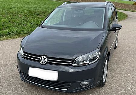 VW Touran Volkswagen 1.4 TSI Highline AHK, 7-Sitzer