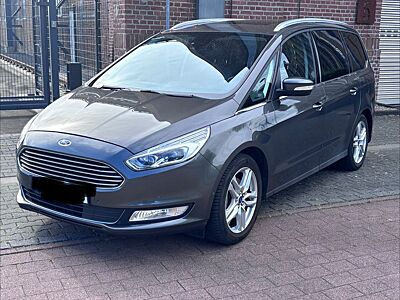 Ford Galaxy 140kW Titanium 7 Sitzer AHK Panorama