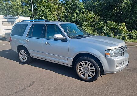 Lincoln Navigator 5,4 V8 AHK 3,5T 109TKM FACELIFTMODELL