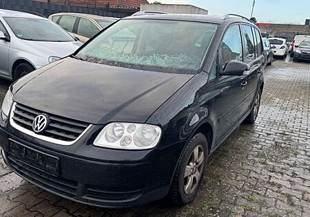 VW Touran Volkswagen Goal