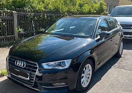 Audi A3 1.4 TFSI S tronic Attraction Sportback At...