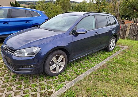 VW Golf Volkswagen VII Variant BMT Comfortline /8-fach bereift