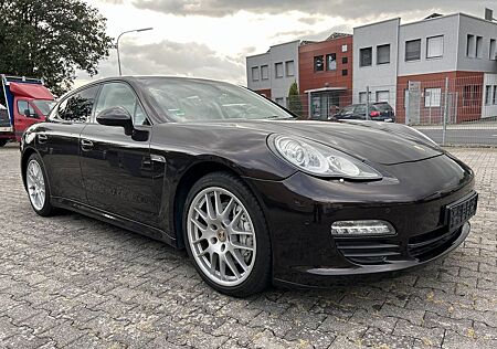 Porsche Panamera S