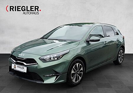 Kia Cee'd Ceed 1.5 NAVI SHZ Klimaautomatik