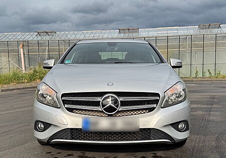 Mercedes-Benz A 180 -