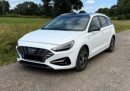 Hyundai i30 1.5 T-GDI Mild-Hybrid Trend DCT PANO LED