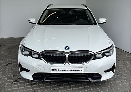 BMW 320e Tour. Sport Line LiveCock.ACC.PDC.SHZ.WLAN