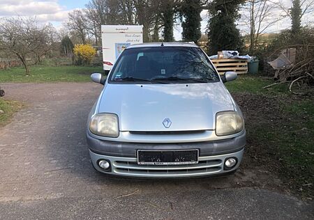 Renault Clio 1.4 RXE RXE
