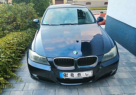 BMW 318i -