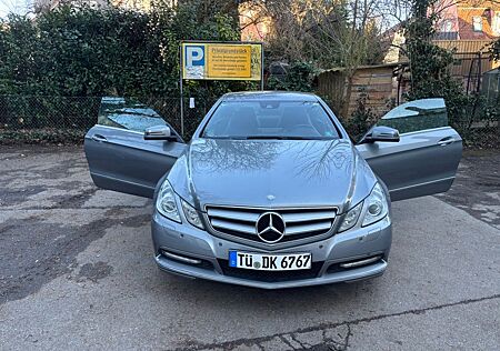 Mercedes-Benz E 250 E250Coupe Unfallfrei-Steurkette Neu-Gepflegt