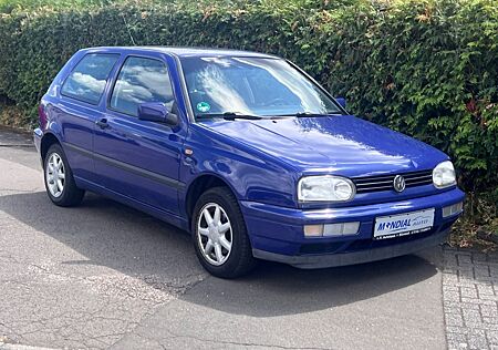 VW Golf Volkswagen III 1,8 Bon Jovi / Klima