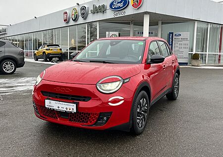 Fiat 600e RED / Parksensoren, LED-Licht, Klimaautom.,