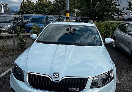 Skoda Octavia 2.0 TDI DSG RS Combi RS