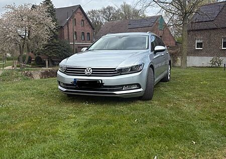 VW Passat Variant Volkswagen 2.0 TDI SCR 140kW DSG Highlin...