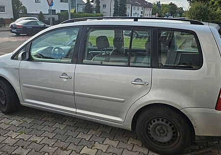 VW Touran Volkswagen 2.0 FSI Highline Highline