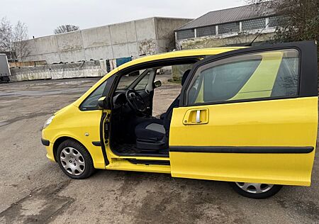 Peugeot 1007 Tendance HDi 70 Tendance