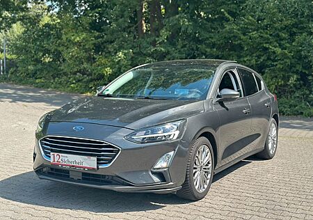 Ford Focus Lim. Titanium Garantie*LED*Pano*Cam*HUD*