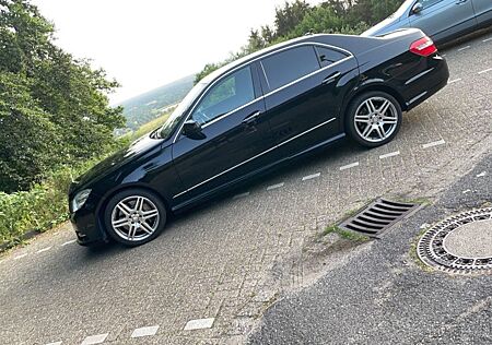 Mercedes-Benz E 500 AVANTGARDE AVANTGARDE