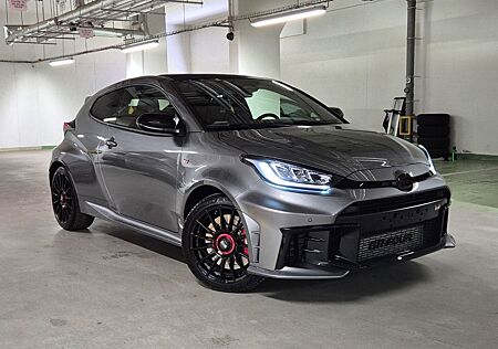 Toyota Yaris 1.6-l-Turbo GR, Ohne Zullasung,Dynamic+VIP