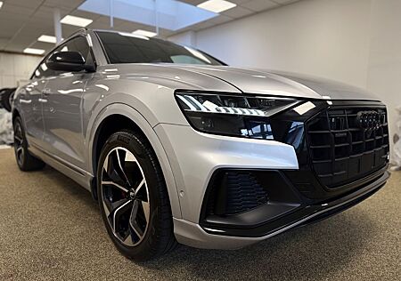 Audi Q8 50TDI/QUATTRO/PANO/HEAD UP/KEYLESS/SOFTCLOSE