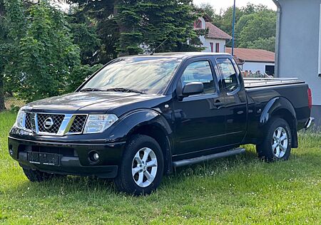 Nissan Navara Pickup King Cab SE 4X4 TÜV NEU