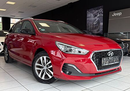 Hyundai i30 CW YES! 1.Hand Automatik Navi TOP Zustand