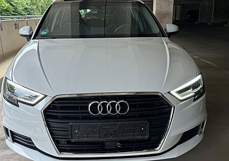 Audi A3 1.4 TFSI cod ultra S tronic Sportback -
