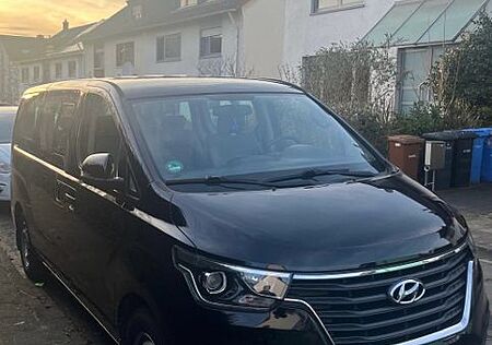Hyundai H-1