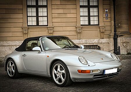 Porsche 993 Carrera Cabriolet 2