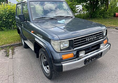 Toyota Land Cruiser II J7/ H Kennzeichen