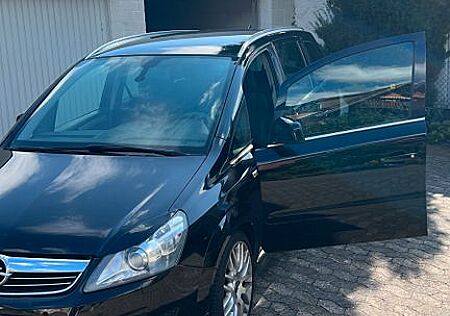 Opel Zafira B 2.2 Sport OPC-Line