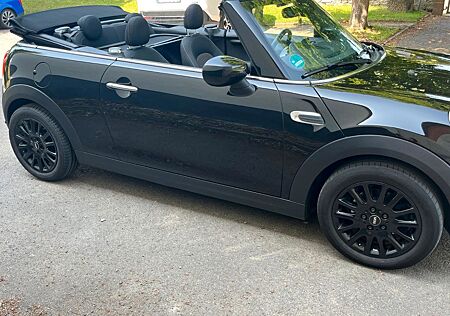 Mini Cooper Cabrio 1.5l 100kW harman/kardon LED