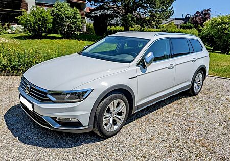 VW Passat Alltrack Volkswagen 2.0 4Motion/DSG/LED/AHK/ACC