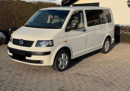 VW T5 Transporter Volkswagen 1.9 Diesel 9 Sitzer klima HU 6/26