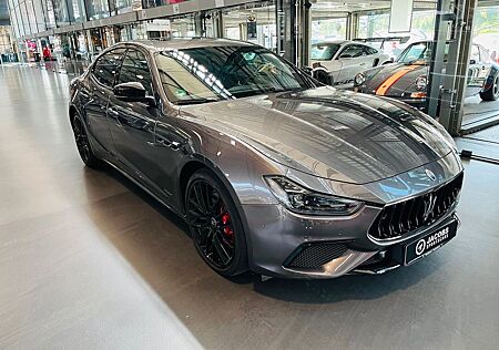 Maserati Ghibli V6 430HP Modena AWD S-DACH 21-ZOLL