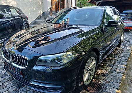 BMW 520d xDrive Touring Automatik NAVI+BI-XENON+PDC