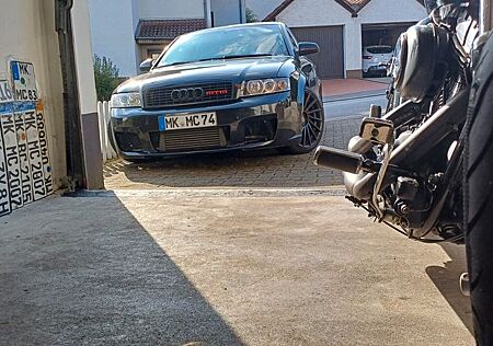 Audi A4 1.8 T -