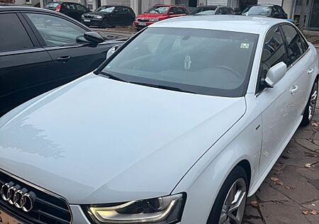 Audi A4 Allroad 2.0 TDI S tronic quattro -