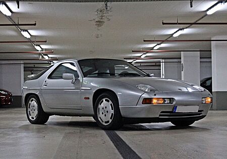 Porsche 928 S4 V8 Original,Oldtimer,rostfrei,Klima,HUneu