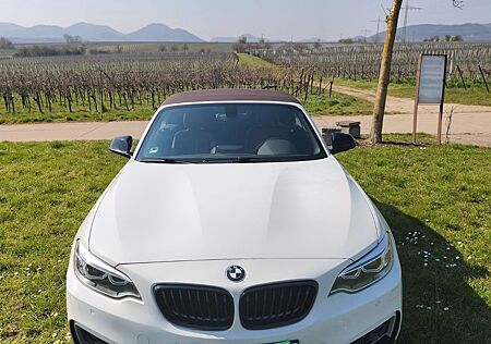 BMW 220i Cabrio M Sport M Sport - OSTERANGEBOT