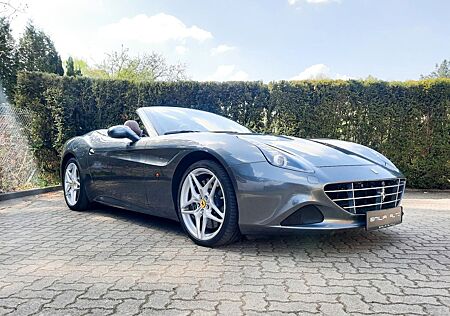 Ferrari California T Top-Ausstattung, -Garantie
