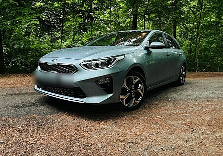 Kia Cee'd / Ceed 1.0 T-GDI Vision Vision