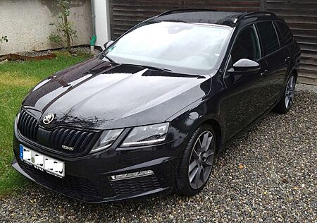 Skoda Octavia 2.0 TSI DSG RS Combi RS