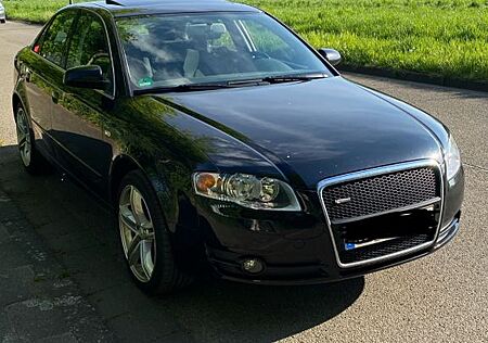 Audi A4 2.0 Saugmotor mit Reperaturbedarf