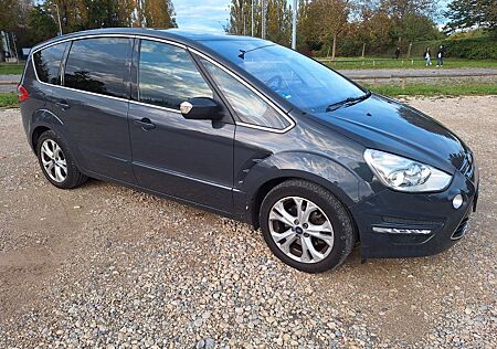 Ford S-Max Titanium Pano/SHZ/Memory