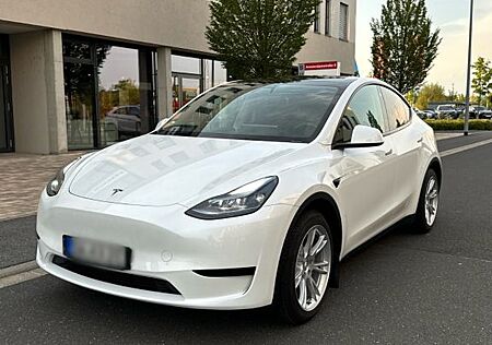 Tesla Model Y Hinterradantrieb RWD TOP Zustand